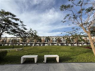 Nhà 3 tầng hướng tây sổ sẳn view công viên