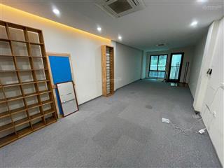 Cho thuê sàn văn phòng ngõ 12a lý nam đế, dt 100m2, mt 5m, thang máy, ôtô đỗ cửa, giá 15tr