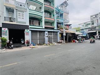 Bán nhà 2 mặt tiền lô góc thoáng mát dt 6.3 x 21m vuông vức ngay aeon mall tân phú nhỉnh 7 tỷ