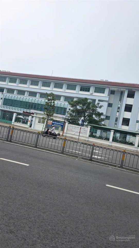 Bán đất tặng nhà kho ngay aeon mall bình tân dt 10 x 40m đường xe tải đỗ cửa chỉnh nhỉnh 16 tỷ