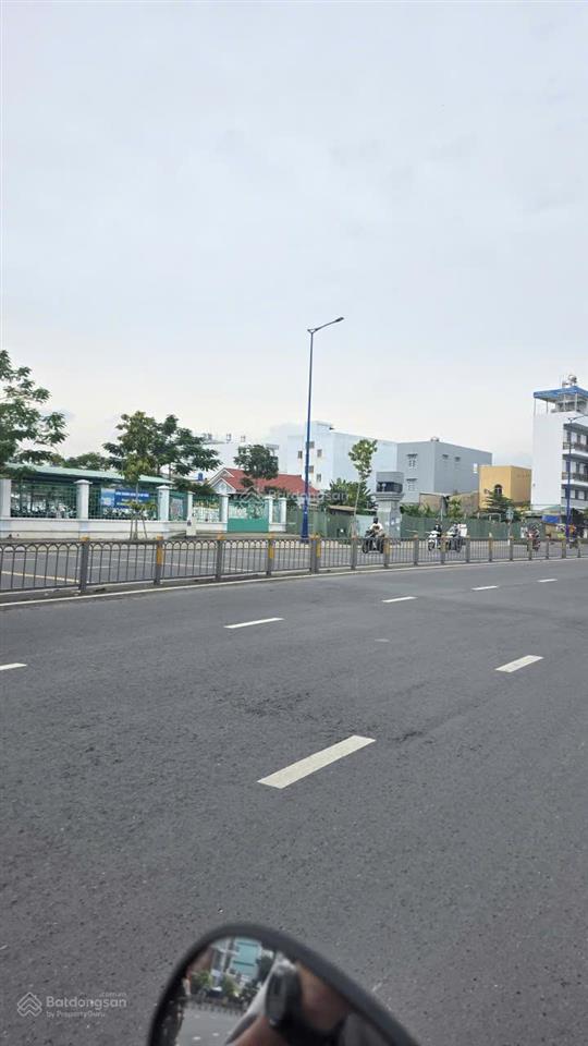 Bán đất tặng nhà kho ngay aeon mall bình tân dt 10 x 40m đường xe tải đỗ cửa chỉnh nhỉnh 16 tỷ