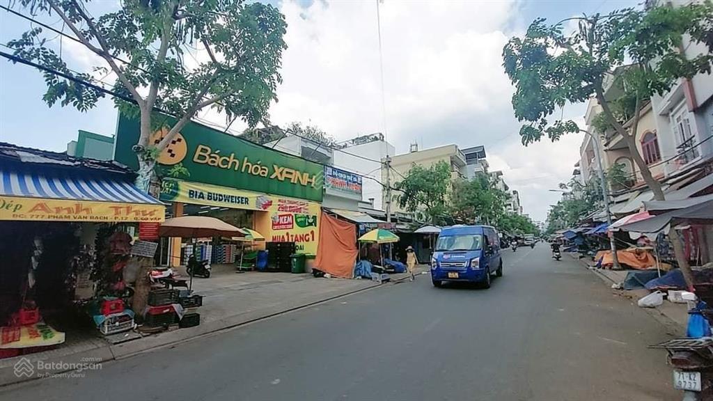 Bán nhà mặt tiền kinh doanh ngay tỉnh lộ 10, dt 200m2 ngang bề thế 7.2m, chỉ nhỉnh 9 tỷ