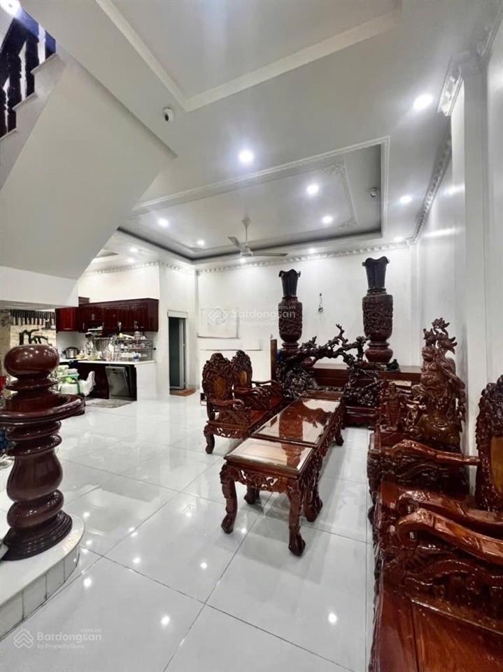 Gấp bán lô đất full thổ cư ngay gần chợ phú lâm dt 8 x 32m giá chỉ nhỉnh 18 tỷ