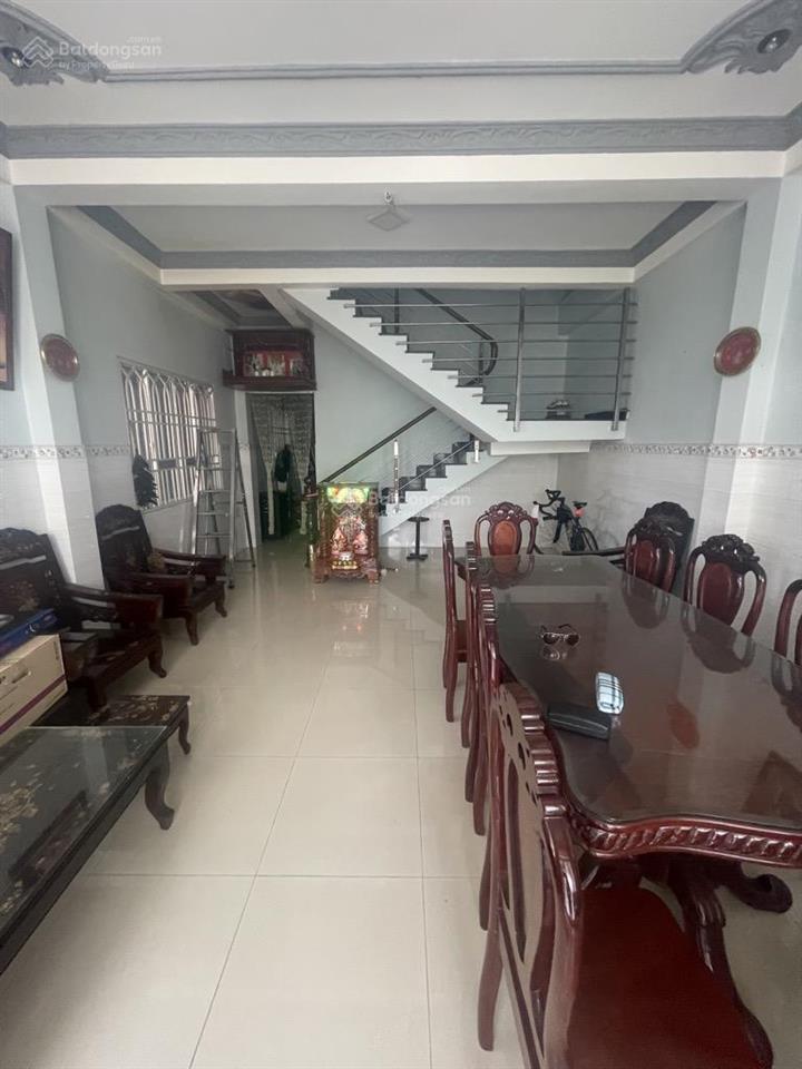 Bán đất tặng nhà 2 tầng ngay tỉnh lộ 10 dt 23 x 41.3m full thổ cư dòng tiền ổn định giá chỉ 40 tỷ