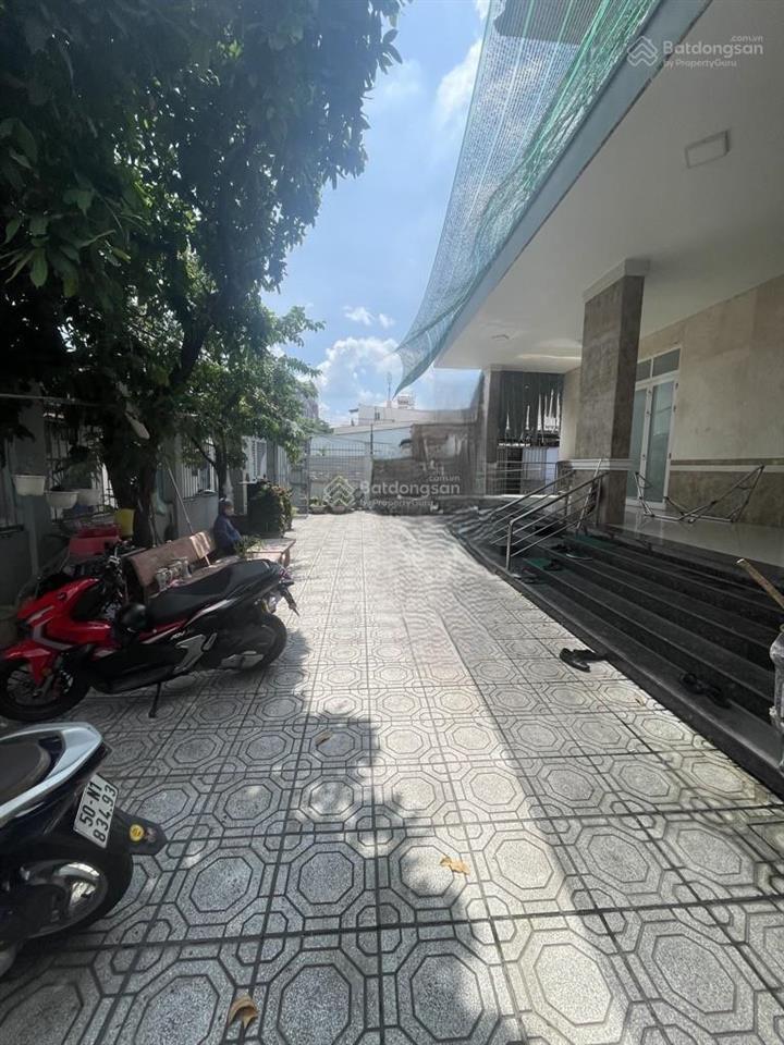 Bán đất tặng nhà 2 tầng ngay tỉnh lộ 10 dt 23 x 41.3m full thổ cư dòng tiền ổn định giá chỉ 40 tỷ