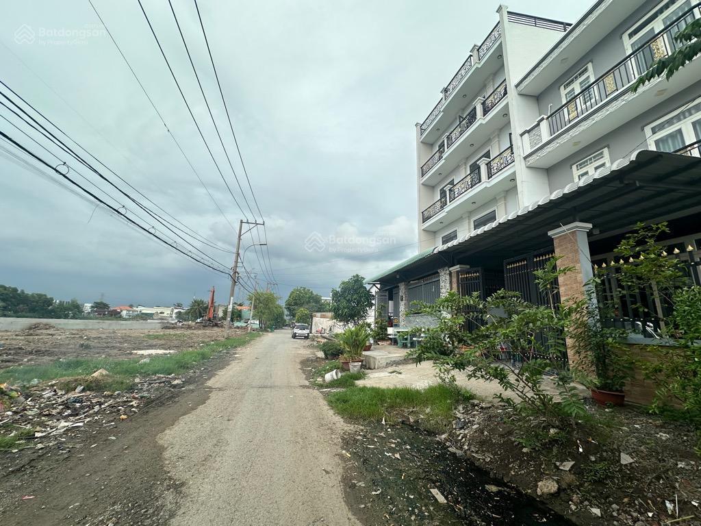 Bán đất tặng nhà c4 full thổ cư dt 320m2 ngay trần đại nghĩa có thu nhập 30tr/tháng nhỉnh 11 tỷ