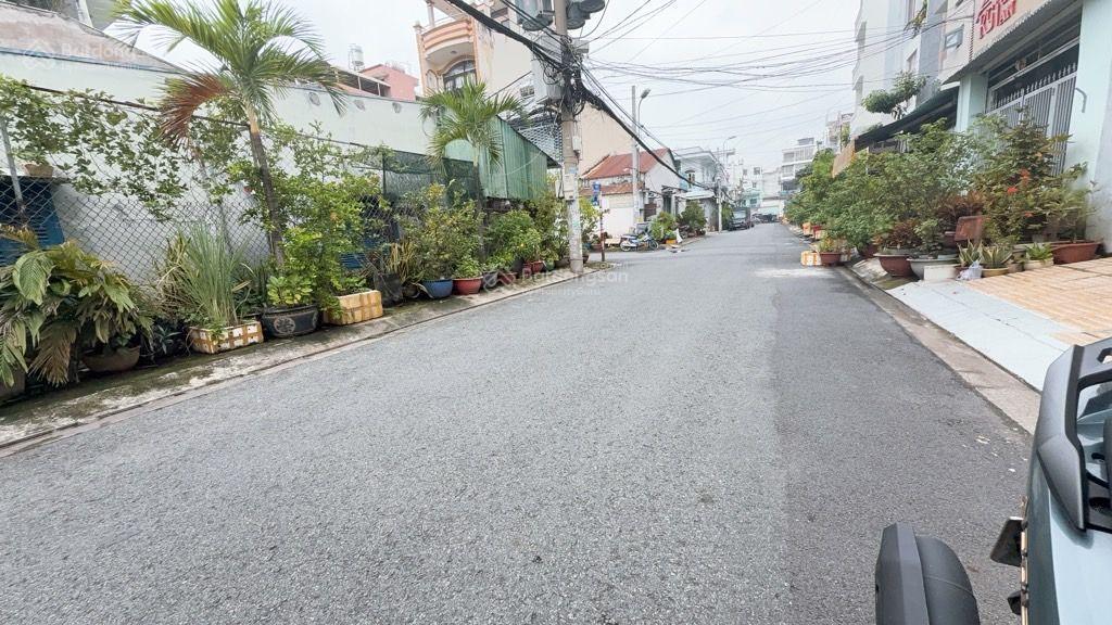 Bán đất tặng nhà c4 ngay khu đồng bộ tên lửa dt 4 x 20m chỉ nhỉnh 7 tỷ