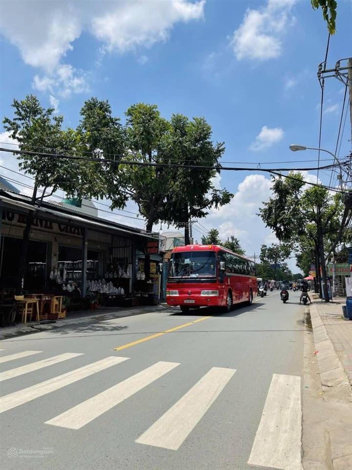 Bán nhà xưởng mặt tiền kinh doanh đường tỉnh lộ 10, dòng tiền 46tr/tháng, 1200m2, giá 48 tỷ