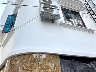 Chỉ 21.5 tỷ có ngay toà ccmn phú diễn, bắc từ liêm 86m, 8 tầng, 24 phòng, dòng tiền 100 tr, lô góc.