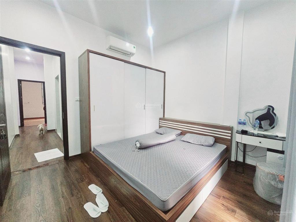 Bán toà căn hộ phố đào tấn, dt 78m2 x 9 tầng mặt tiền 6m, không qh, cho thuê hơn 1,2 tỷ/năm