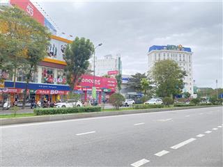 Bán 350m2 tòa nhà vip hai mặt tiền hà nội ngay vincom huế đoạn đẹp nhất