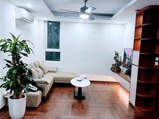 Em cần bán 3 ngủ nhà đẹp, view sông hồng cầu vĩnh tuy, nội thất mới đẹp.  0968 602 ***
