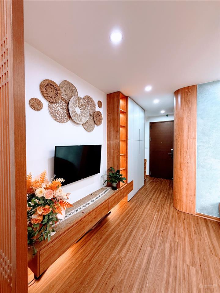 Em cần bán 3 ngủ nhà đẹp, mua bán chính chủ, sẵn sổ đỏ lâu dài giao dịch luôn. 0968 602 ***