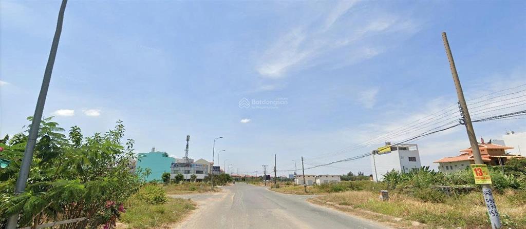 Bán khuôn nhà mt đường nguyễn văn kỉnh, q2. dt 7x18.5m  xây 1 hầm 5 tầng  giá chỉ 18 tỷ. đã có sổ