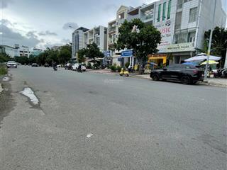 Cuối năm cần tiền bán nhanh căn nhà c4 mt tại đường trần lựu, q2. dt 14x16m  giá 40 tỷ còn tl