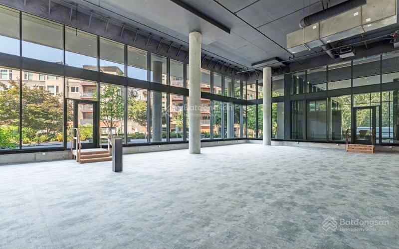 Cần bán nhanh tòa vp mt tại đỗ xuân hợp, q9. nhà 1h+3t  18x22m  giá 35 tỷ thương lượng nhanh