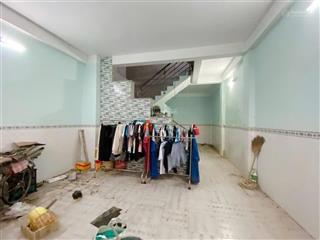 Nhà gần chợ bình trị đông  3 tầng  dt 120m2  ngang 5m  đường 5m  sát mặt tiền