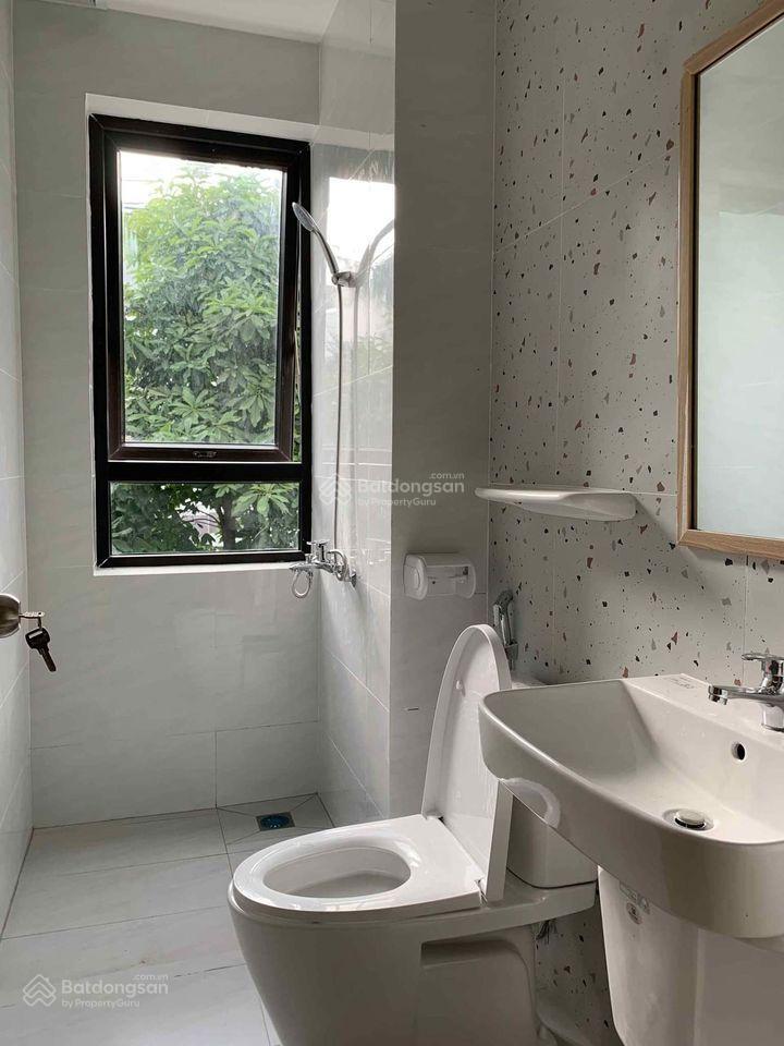 Cho thuê nhà 16tr 3 lầu 4pn 5x16m gần vòng xoay liên phường, đ xuân hợp, võ chí công.  0901 193 ***