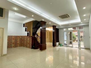 Cho thuê biệt thự 20 triệu 9x20m 3 lầu 4pn gần đỗ xuân hợp, global city.  0901 193 ***