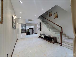 Cho thuê nhà kdc merita, liên phường 18,5tr/th 5x18m 2 lầu 4pn gần đỗ xuân hợp.  0901 193 ***