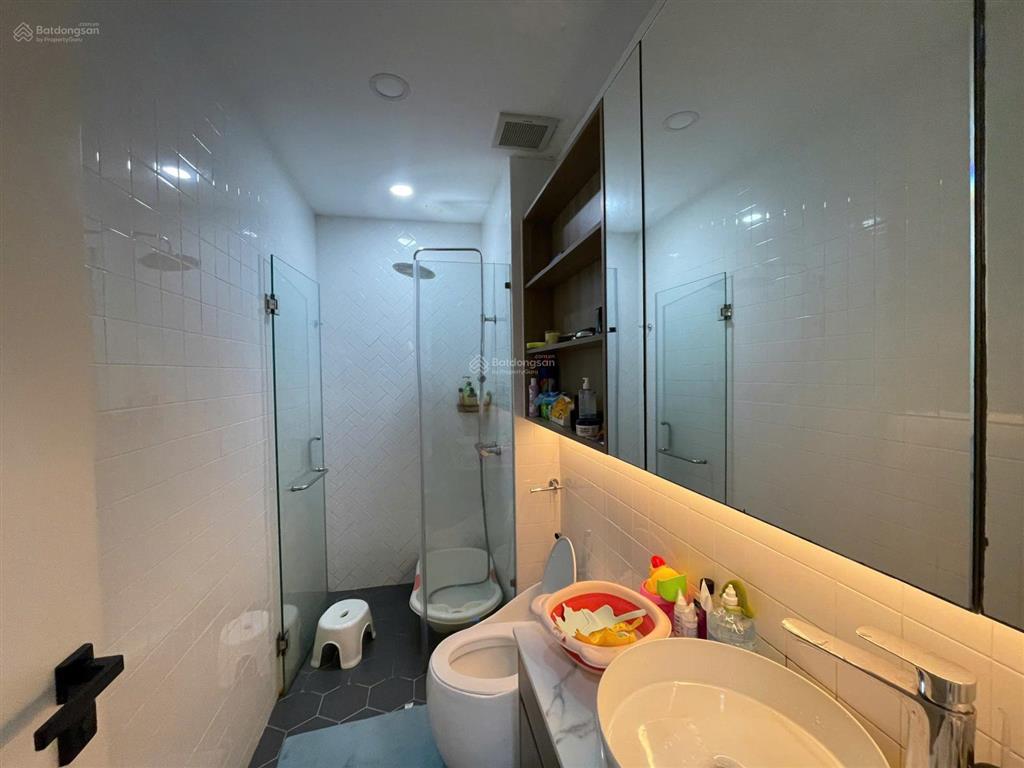 Cho thuê nhà rio vista từ 16tr gần gia hòa, đỗ xuân hợp 5x15m 3 lầu 4pn, gara.  0901 193 ***