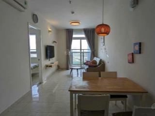 Cho thuê cc 90 riverside 2pn 2wc có ban công giáp q1