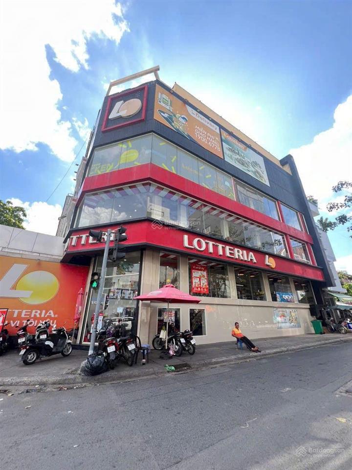 Góc 2 mặt tiền đường tân sơn nhì 10x19m 4 tầng hđt 170tr/tháng giá 41 tỷ