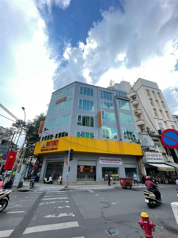 Góc 2 mặt tiền đường tân sơn nhì 10x19m 4 tầng hđt 170tr/tháng giá 41 tỷ