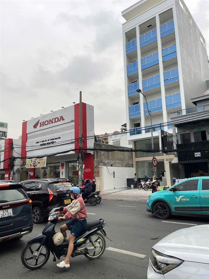 Bán gấp tòa nhà đường lũy bán bích tân phú 6.5x22m hầm 7 tầng hđt 160tr/tháng giá 35 tỷ