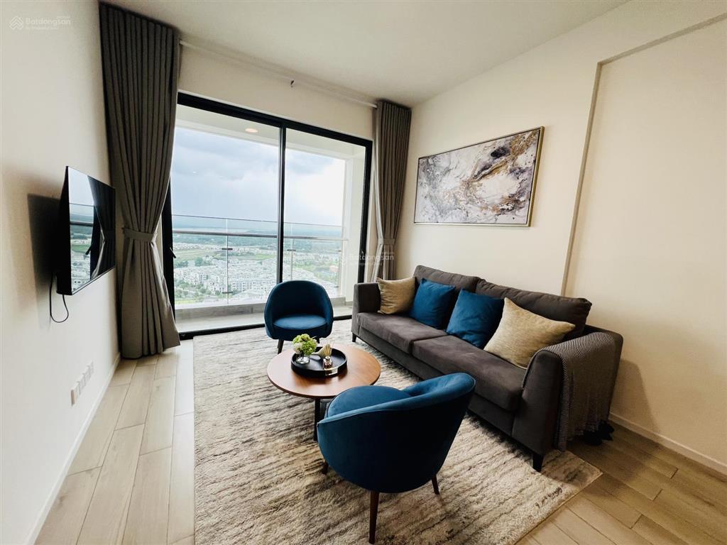 Chính chủ ngộp căn 2pn view bắn pháo hoa, sông lumière boulevard