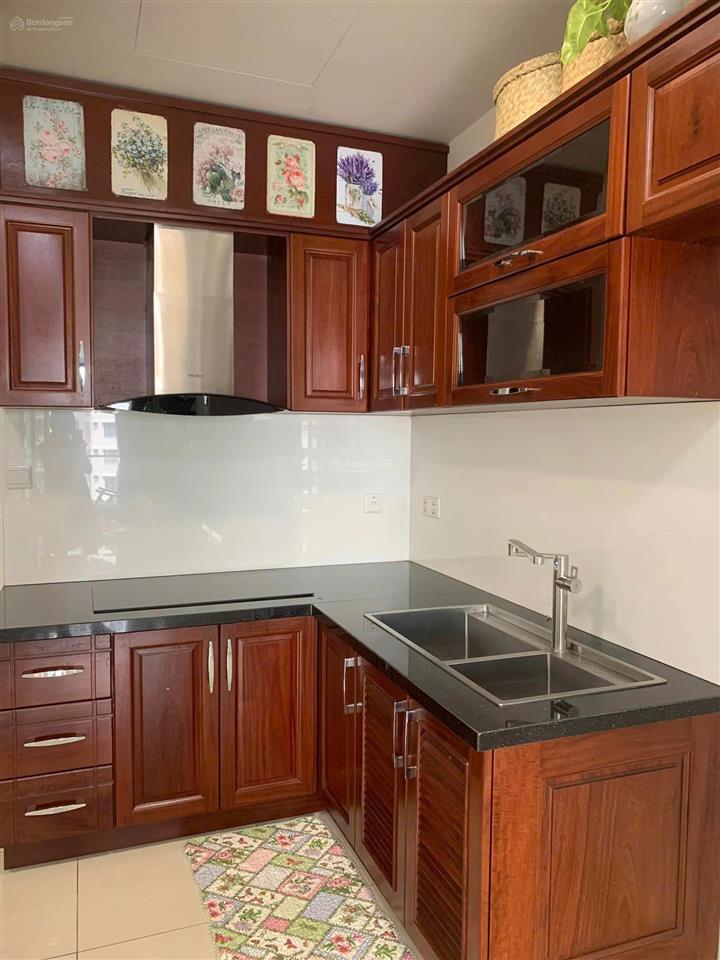 Bán căn 2pn 2wc 71m2 emerald celadon city, lầu 8, view công viên, full nội thất, giá 5,5 tỷ bao hết