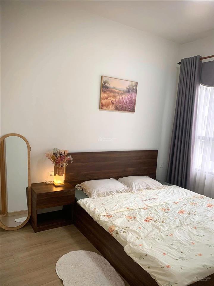 Bán căn 2pn 2wc 71m2 emerald celadon city, lầu 8, view công viên, full nội thất, giá 5,5 tỷ bao hết