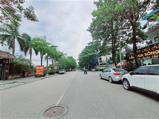 Siêu víp biệt thự mặt đường hồ điều hòa, khu đô thị thành phố giao lưu, phạm văn đồng, 02 thoáng...