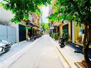 Chính chủ bán tòa nhà căn hộ dịch vụ hồ tùng mậu 98m2, 8 tầng thang máy, doanh thu 70tr/tháng