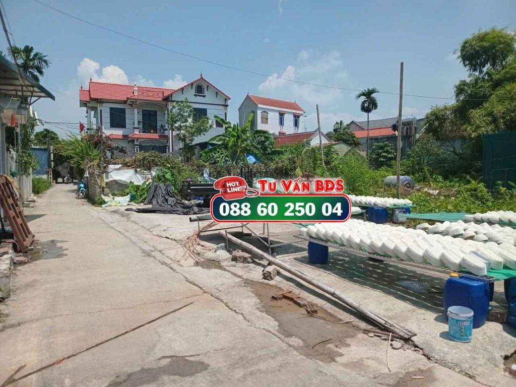 Đất Phú Nghĩa,  Thửa đất 378,6m² Bám QL6 cách 800m, đường ô tô