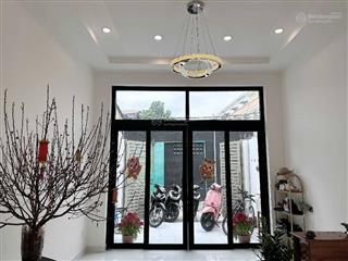 Gấp bán nhà hẻm xe hơi tránh thông thoáng  huỳnh văn bánh 4 phòng ngủ 5 wc 88m2  nhỉnh 12 tỷ