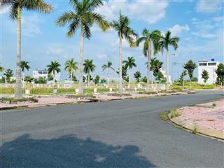 Khách cần tiền gửi bán gấp lô đất gần mặt tiền đt818, 100m2, full thổ cư. giá 1.25 tỷ