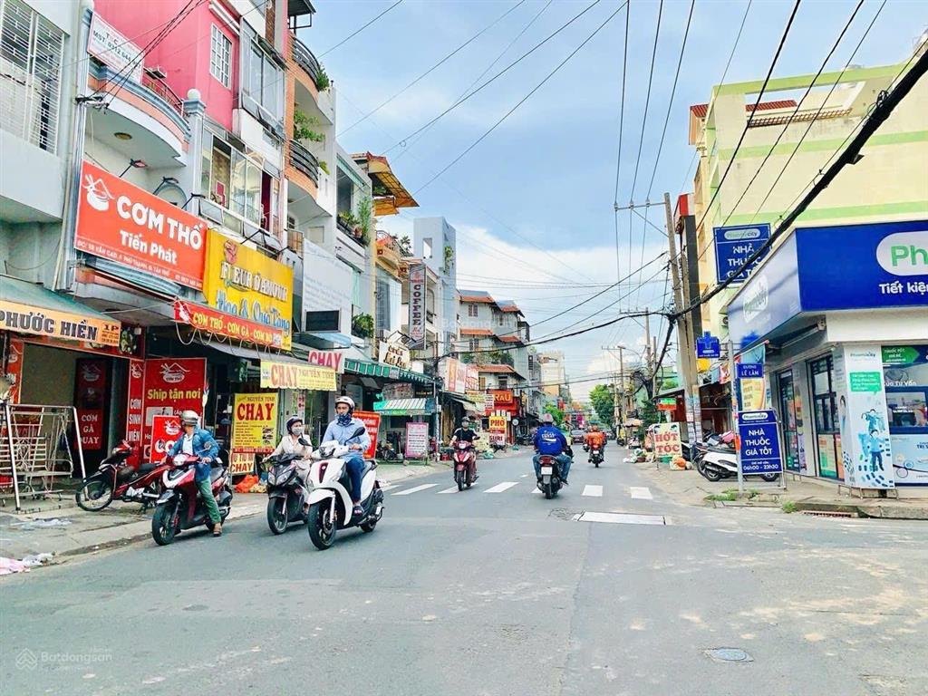 Bán nhà mặt tiền đường văn cao p.phú thạnh quận tân phú dt4x17m nhà c4 giá 11.95tỷ  0936 359 ***