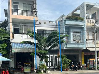 Kẹt tiền bán gấp nhà đang cho thuê 14 triệu/ tháng ngay vòng xoay an lạc, 6mx15,5m, giá 840 triệu.