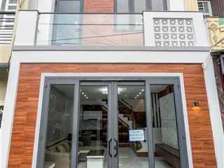 Kẹt tiền bán gấp căn nhà ở trung tâm bình chánh, chợ đệm, đường bùi thanh khiết, giá 690 triệu.