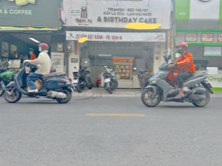 Bán gấp nhà mặt tiền kinh doanh cho thuê giá 14tr/ tháng, ngay chợ bờ ngựa, 5x16,2m, giá 1 tỷ 050.
