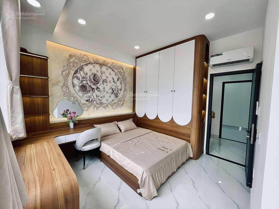 Bán gấp căn nhà 2 lầu siêu đẹp ở ngay chợ bờ ngựa, đường hưng nhơn, 5mx21m, giá 1 tỷ 4