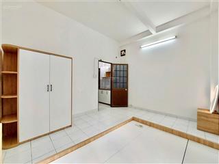 Nhà trọ giá rẻ  an ninh  1 phòng ngủ tách bếp cửa sổ trời cực thoáng ngay huỳnh mẫn đạt quận 5