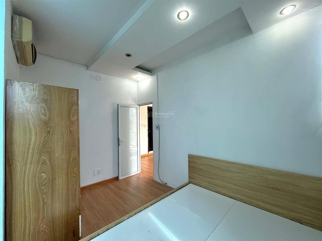 Căn hộ 1 phòng ngủ 40m2 có ban công thoáng ngay kế chung cư topaz  siêu thị parc mall quận 8