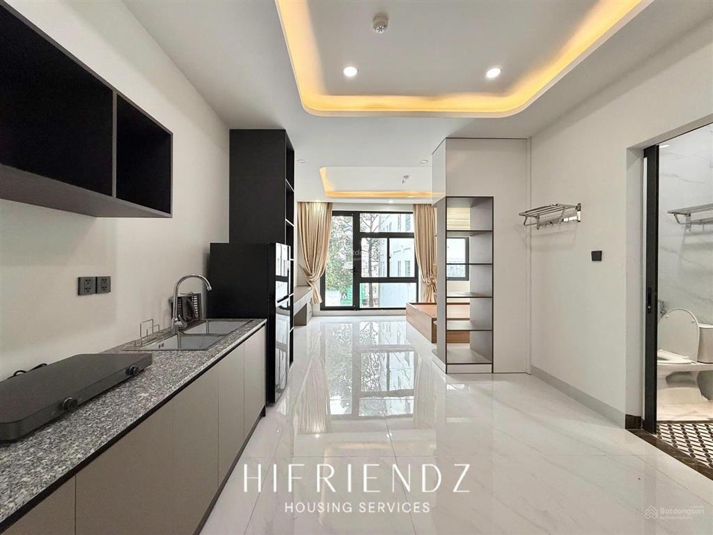Cho thuê căn hộ 40m2 cực thoáng  có thang máy  đường lê hồng phong gần chợ bàu sen quận 5