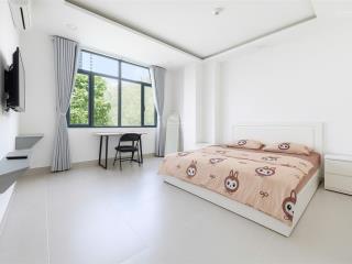 Căn hộ cửa sổ view thành phố full nội thất tách bếp ở võ duy ninh gần cầu thị nghè ở bình thạnh