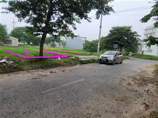 Muốn ăn chắc, cứ tái định cư mà "phệt"
115m2 tđc, bắc hạ nội bài.
30m ra tỉnh lộ 131, sân bay