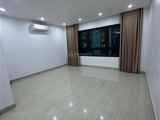 Nhà phố cầu giấy 65m2, 8 tầng thang máy, phù hợp làm kinh doanh, văn phòng ,spa