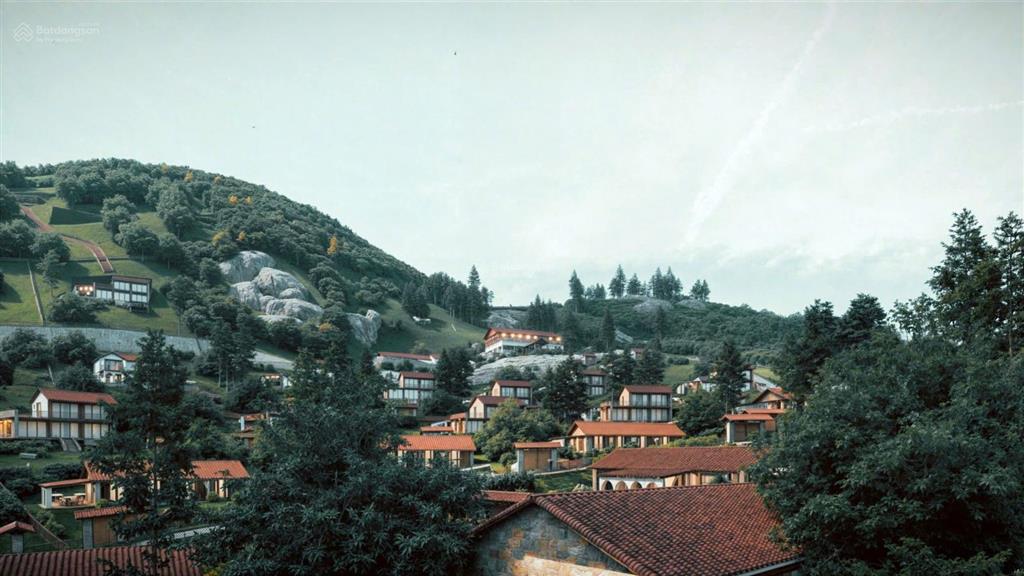 Bán 30 dinh thự hòa bình chỉ 4 tỷ 1000m2 sđcc, dòng tiền 30tr/ tháng, full dịch vụ nhà hàng, cafe