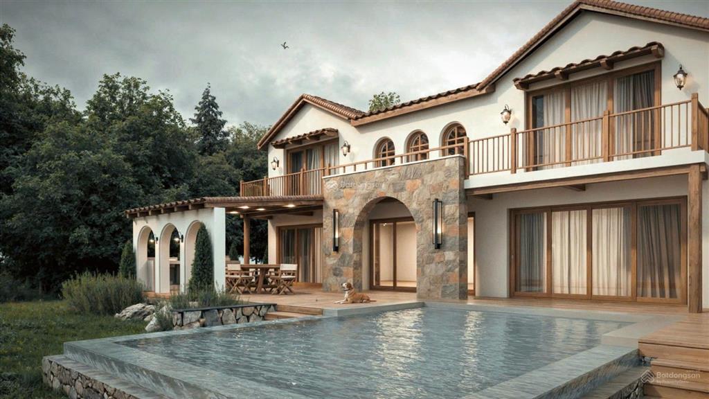 Bán 30 dinh thự hòa bình chỉ 4 tỷ 1000m2 sđcc, dòng tiền 30tr/ tháng, full dịch vụ nhà hàng, cafe